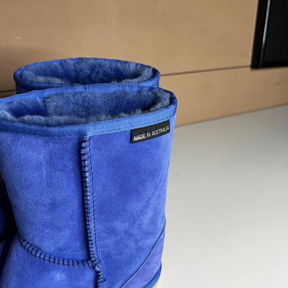 UGG Australian Boots Classic Short Electric Blue Sheepskin Suede Womens 10
